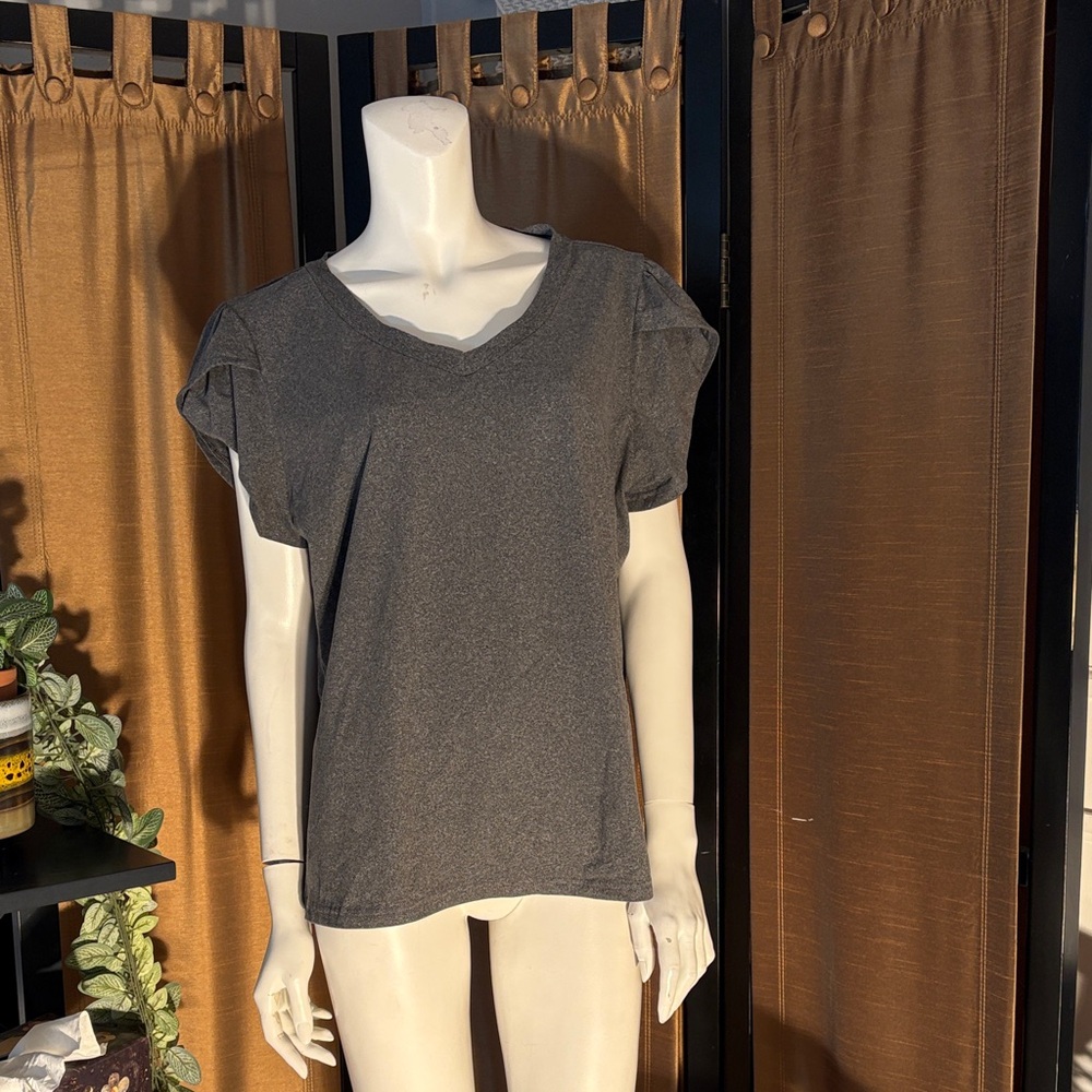 Women's Short Sleeve V-Neck Tee in Charcoal Gray